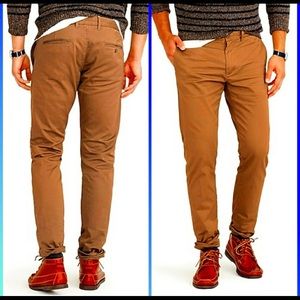 J. Crew “The Sutton” men’s tan khaki pants